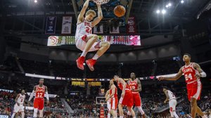 Yle Uutisluokka Triplet: Markkasesta tuli kaikkien aikojen paras suomalaispistemies NBA:ssa: 31.01.2018 10.55