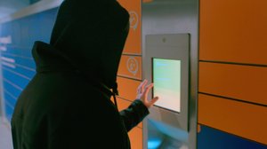 Spotlight: Vaarat netissä: 04.02.2018 07.00