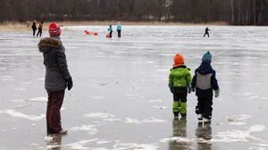 Yle Uutisluokka Triplet: Varo petollisia kevätjäitä: 06.03.2018 10.52