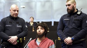 Yle Uutiset suora: Turun puukottaja oikeudessa – mitä tapahtui oikeussalissa?: 09.04.2018 12.25