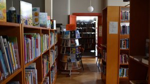 Lokalt live: Här delades Lovisa biblioteks böcker ut: 07.05.2018 17.20