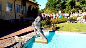 Se när Eurydike i Karis äntligen får bada i vatten igen!: 31.05.2018 18.12