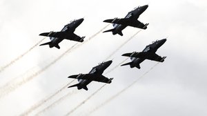 Ilmavoimat 100 vuotta -juhlalentonäytös: historiallisista koneista tulevaisuuden hävittäjiin: 16.06.2018 19.07