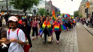 Lokalt live: 15 000 personer samlades - följ med Helsinki Pride Parade 2018 (2/2): 30.06.2018 13.26