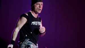 Lokalt live: Iron Maidens frontfigur Bruce Dickinson i Karleby - vi träffar fansen: 05.09.2018 13.39