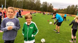 Lokalt live: Över 1200 barn svettas och gläds i Idrottskarusellen: 20.09.2018 13.10