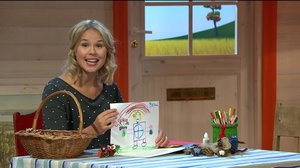 Malin visar BUU-klubbisarnas teckningar. (S): 03.10.2018 07.00