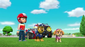 Pennut pelastavat yökylän / Pennut pelastavat karnevaalin (S): 30.09.2018 08.10