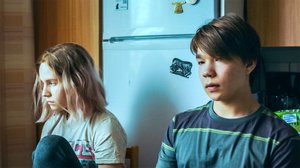 Uusi Kino: Kylkiäinen (12): 02.10.2018 00.01