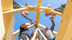 Svenska Yle live: Regeringen backar i uppsägningslagen, men fortsätter striden på arbetsmarknaden?: 02.10.2018 12.09