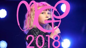 Edith står på scenen i finalen: 07.10.2018 17.12