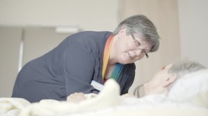 Kosketushoitoa dementiapotilaille (S): 10.10.2018 19.52