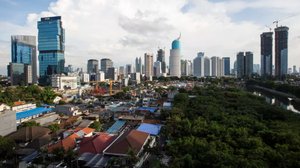 Uppoava Jakarta yritetään pelastaa jättimuurilla: 15.10.2018 11.41