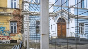 Uusi Kino: Kaksi koulua (S): 06.11.2018 00.01