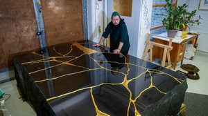 Mauno Koiviston hautamuistomerkki symboloi karttaa: 21.11.2018 11.08