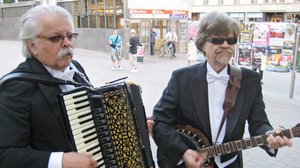 Dok: Helsinginkatua pitkin: 28.11.2018 00.01