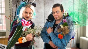 Transsukupuoliset kuninkaalliset katsovat peiliin: 11.02.2019 12.00