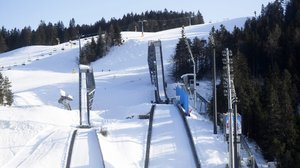 Hiihdon MM, mäkihypyn naisten joukkuemäki: 26.02.2019 17.18