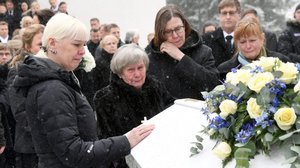 Matti Nykäsen hautajaissaattue: 02.03.2019 13.53