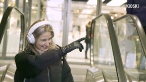 Musan kuuntelu julkisella paikalla: 22.03.2019 14.13