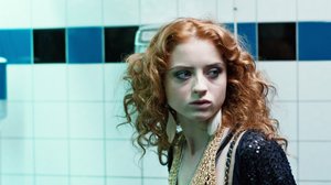 Onnekas tyttö (12): 01.04.2019 00.01