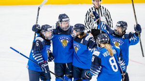 VM i ishockey för damer, kvartsfinal FIN - CZE (svenskt referat): 11.04.2019 21.58