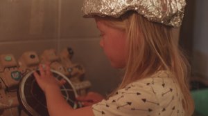 Vilda tutkii kelloa (S): 18.04.2019 07.00