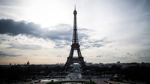 Eiffel-torni täyttää 130 vuotta - valoshow: 16.05.2019 00.14
