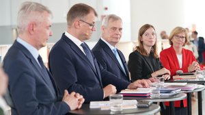 Tiedotustilaisuus hallitusohjelmasta ja ministeripaikkojen jaosta: 03.06.2019 12.19