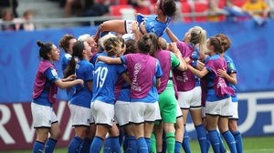 FIFA Dam-VM i fotboll. Åttondelsfinal ITA - CHN (svenskt referat): 25.06.2019 21.02