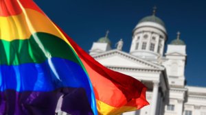 Sateenkaari jakaa kirkkoa : 26.06.2019 21.45