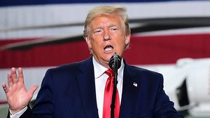 Presidentti Trump pitää kansallispäivän puheen: 05.07.2019 03.00