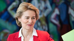 EU-komission puheenjohtajaehdokas Ursula von der Leyen puhuu Strasbourgissa: 16.07.2019 11.45