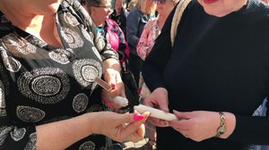 Svenska Yle live: Demonstration för Karinahemmet: 19.08.2019 15.45