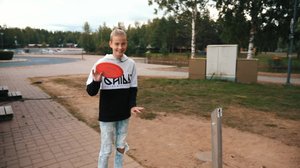 Frisbeegolfia siskojen kanssa: 30.08.2019 00.01