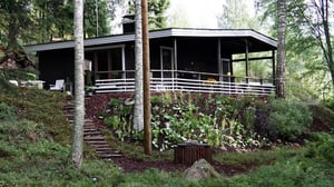 Huvila & Huussi - Metsätontti