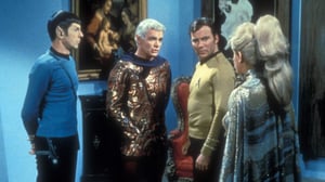STAR TREK (7) - Pilven reunalla