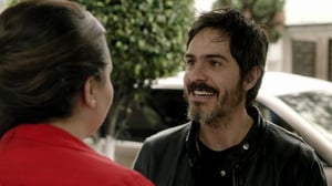 R (Paramount+) (12) - Surrounded