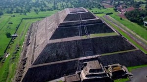 Muinaiset avaruusoliot - Muinaiset mayat