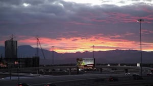 Panttilainaamon autospesialistit - Pokeripyörää peliin