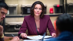 FBI: Most Wanted (Paramount+) (12) - Exposed