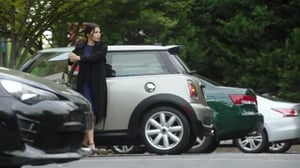 Resident (12) - Vettä sakeampaa