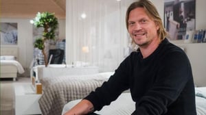 Jaksa paremmin - Petra tutustuu retkiluisteluun ja vieraillaan Unikulman tehtaalla