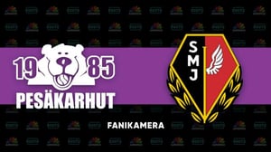 Pesäkarhut - SMJ, naiset Fanikamera - Pesäkarhut - SMJ, naiset Fanikamera 28.8.