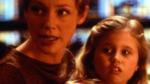 STAR TREK: VOYAGER (7) - Kaukainen alkuperä