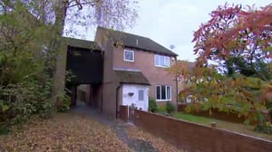 Rempalla kaupaksi - Kimallusta kerrakseen