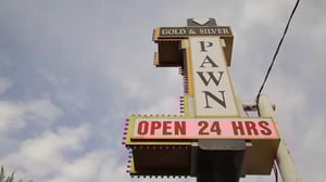 Panttilainaamo - Surffailua