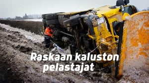 Raskaan kaluston pelastajat - Traktorit tiukoilla