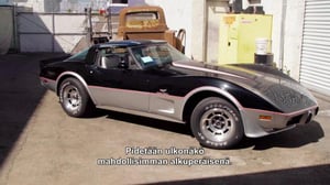 Panttilainaamon autospesialistit - Jylinää johtoautoon