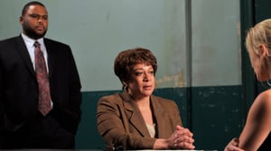 Kova Laki (12) - Pinnan alla